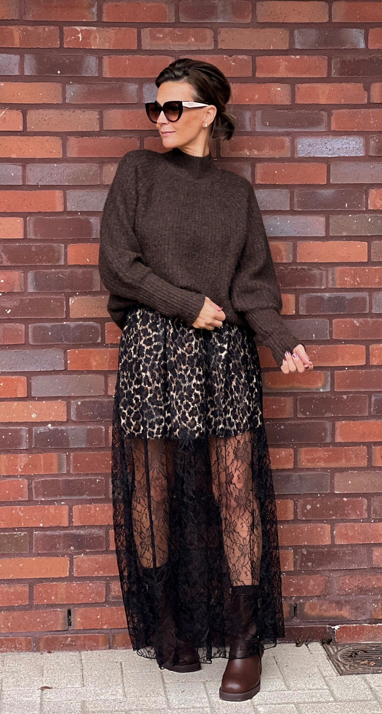 LACE SKIRT BLACK