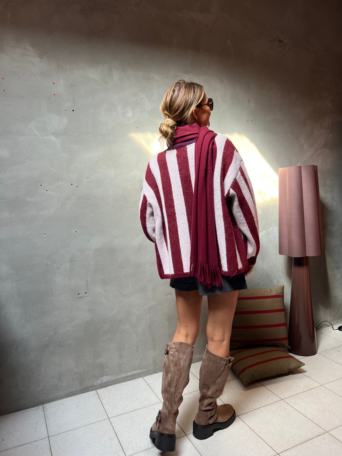 BURGUNDY BLOOM CARDIGAN
