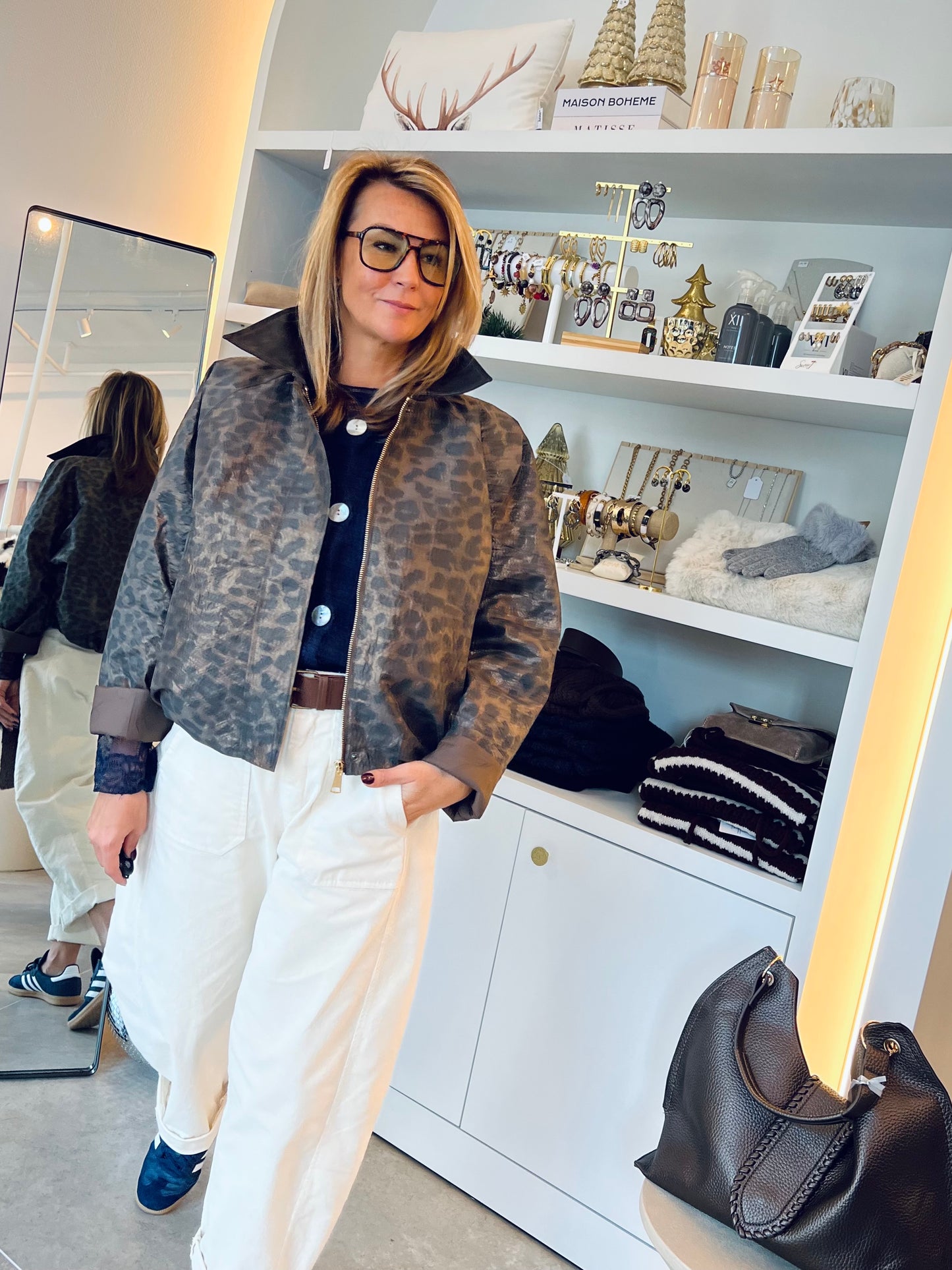 SOFT METALLIC LÉO BOMBER JACKET