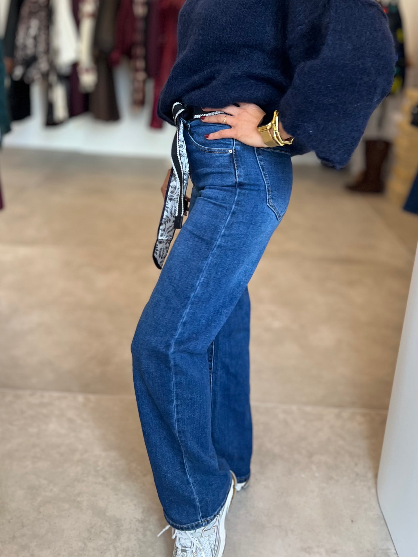 LA LUZ JEANS