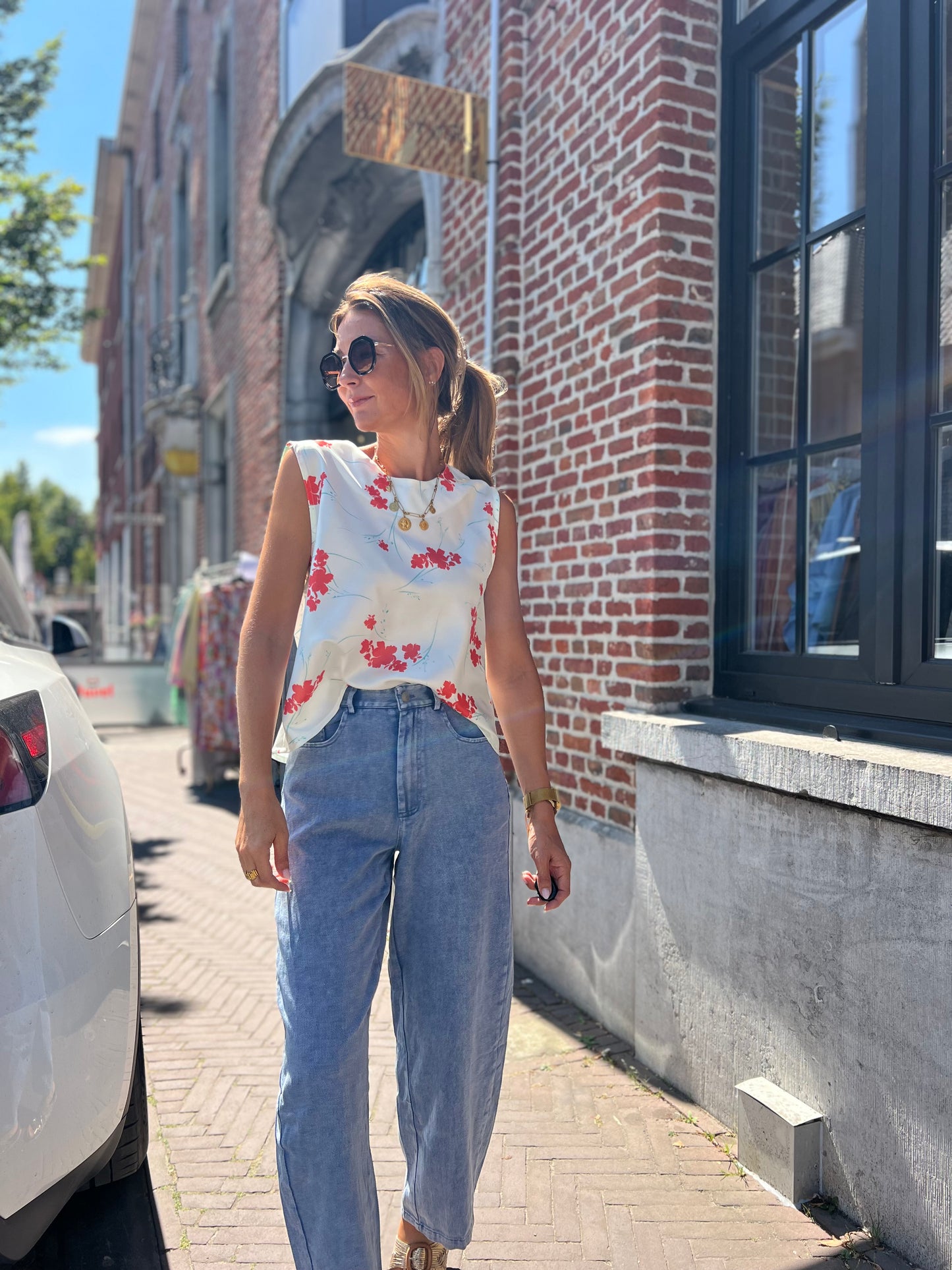 ODA TOP