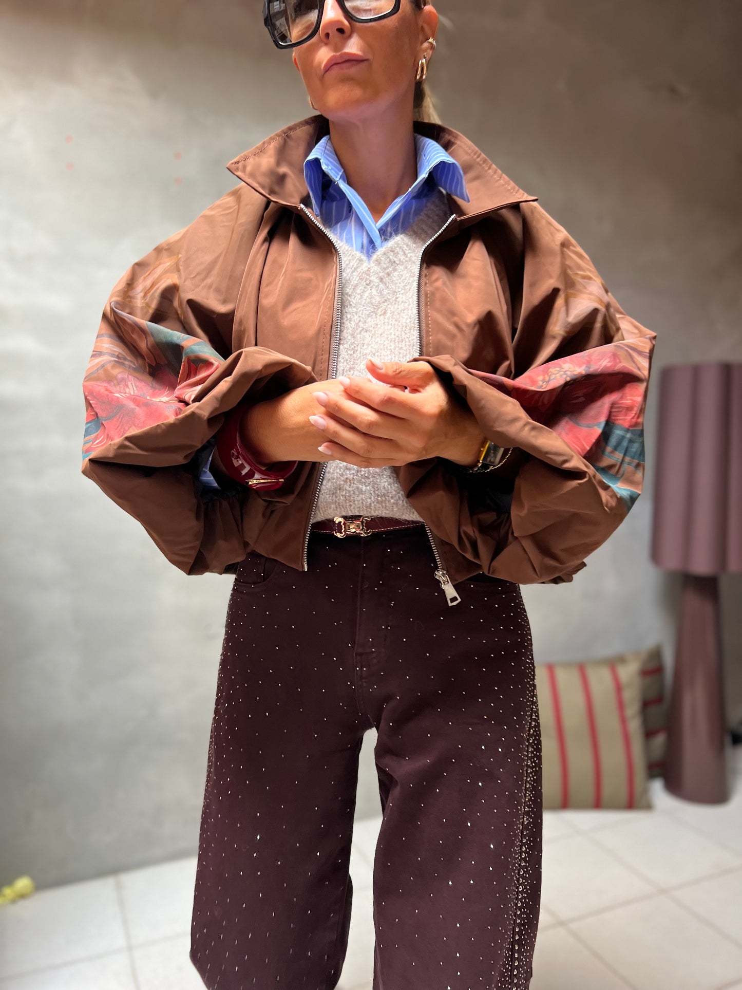 LEONIE BOMBER CAMEL FLORAL