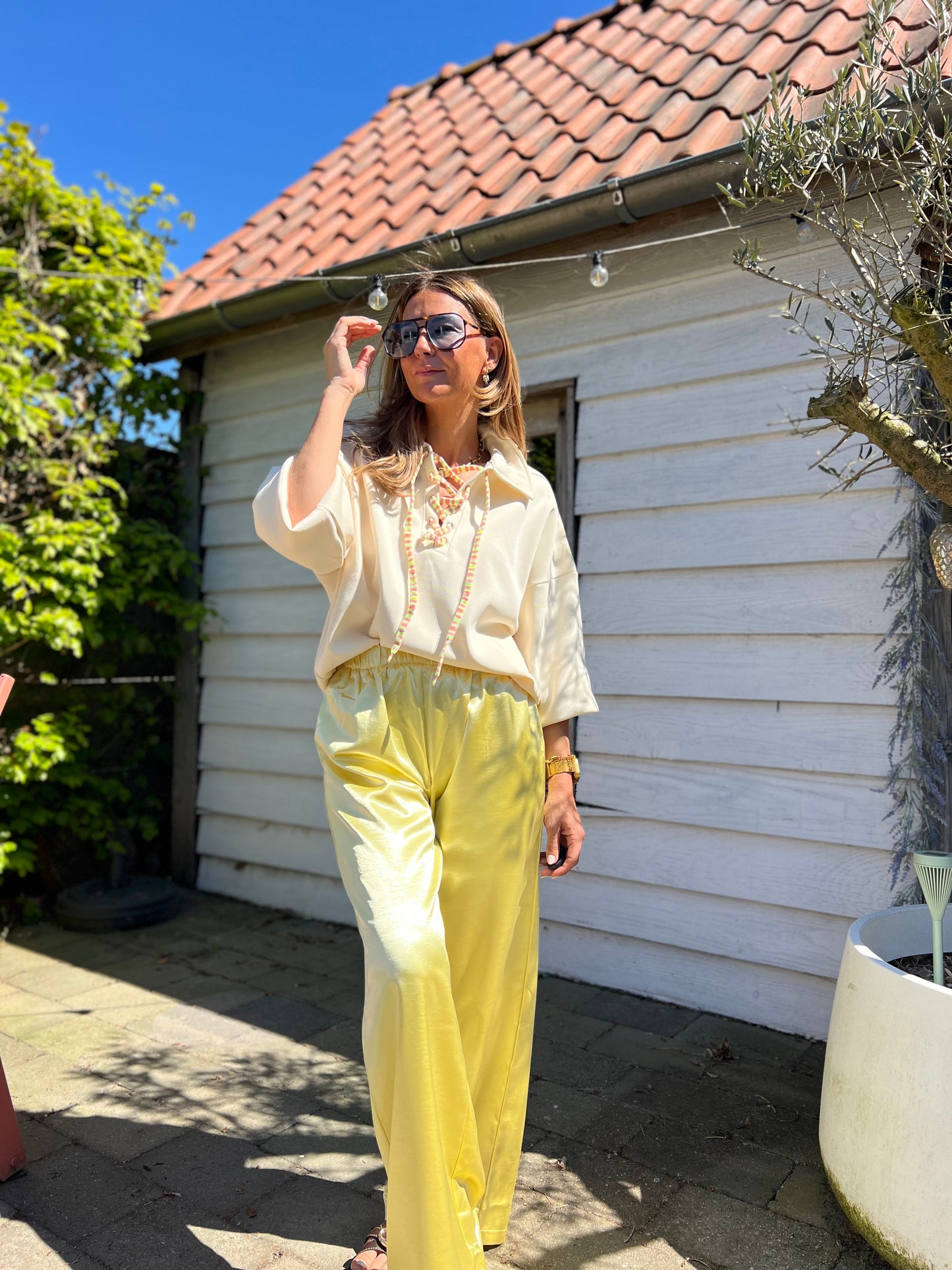 FLOWY SATIN PANTS YELLOW