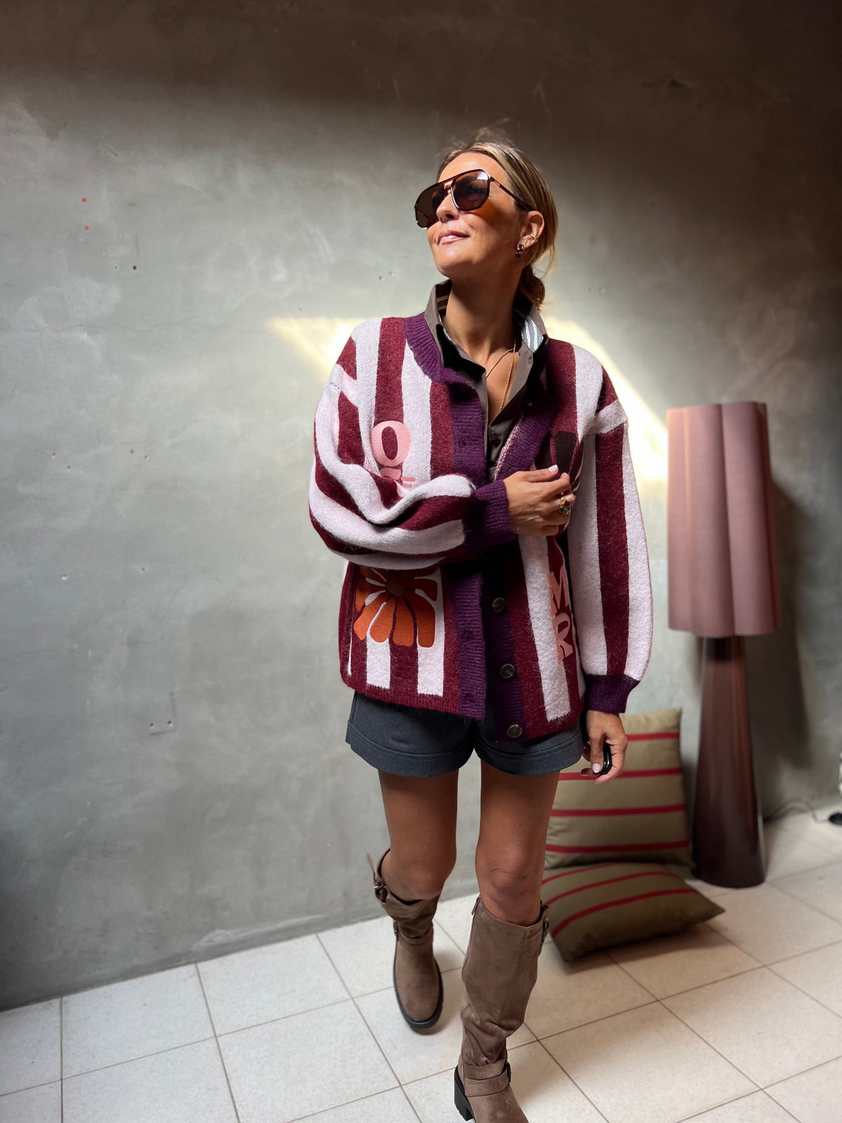 BURGUNDY BLOOM CARDIGAN