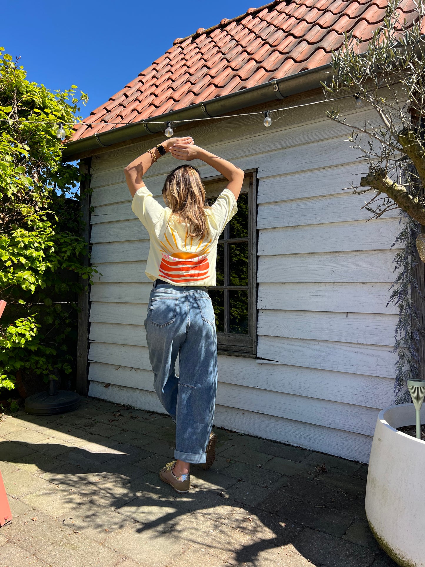BEACH CLUB T-SHIRT YELLOW