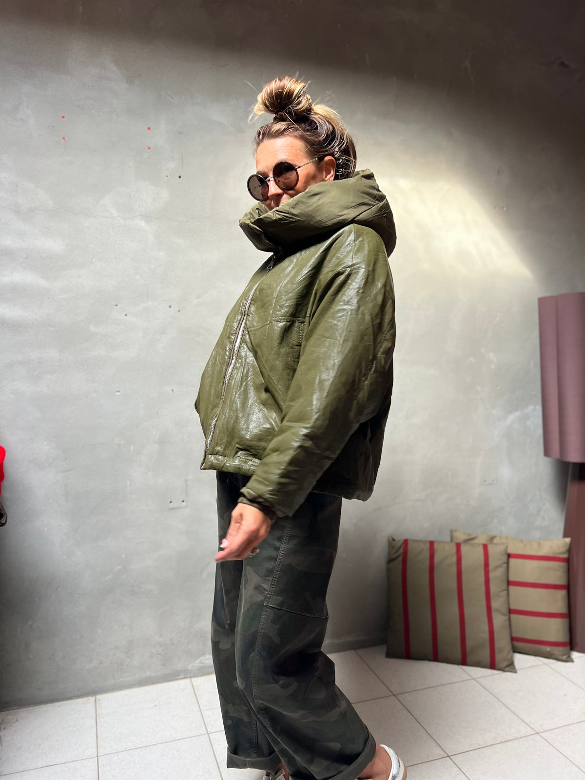 JONAH PUFFER JACKET OLIVEGREEN