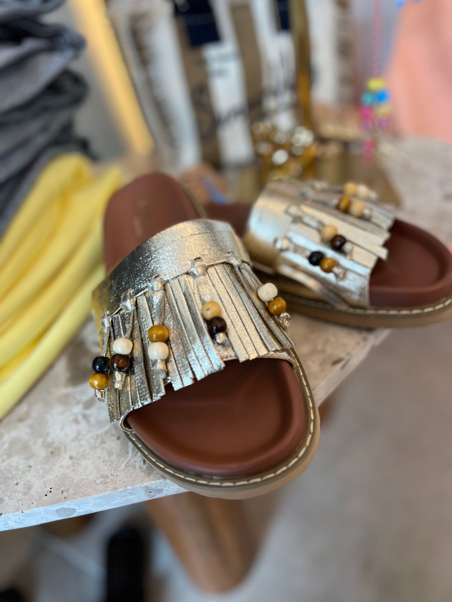 BACHA SLIPPERD GOLD