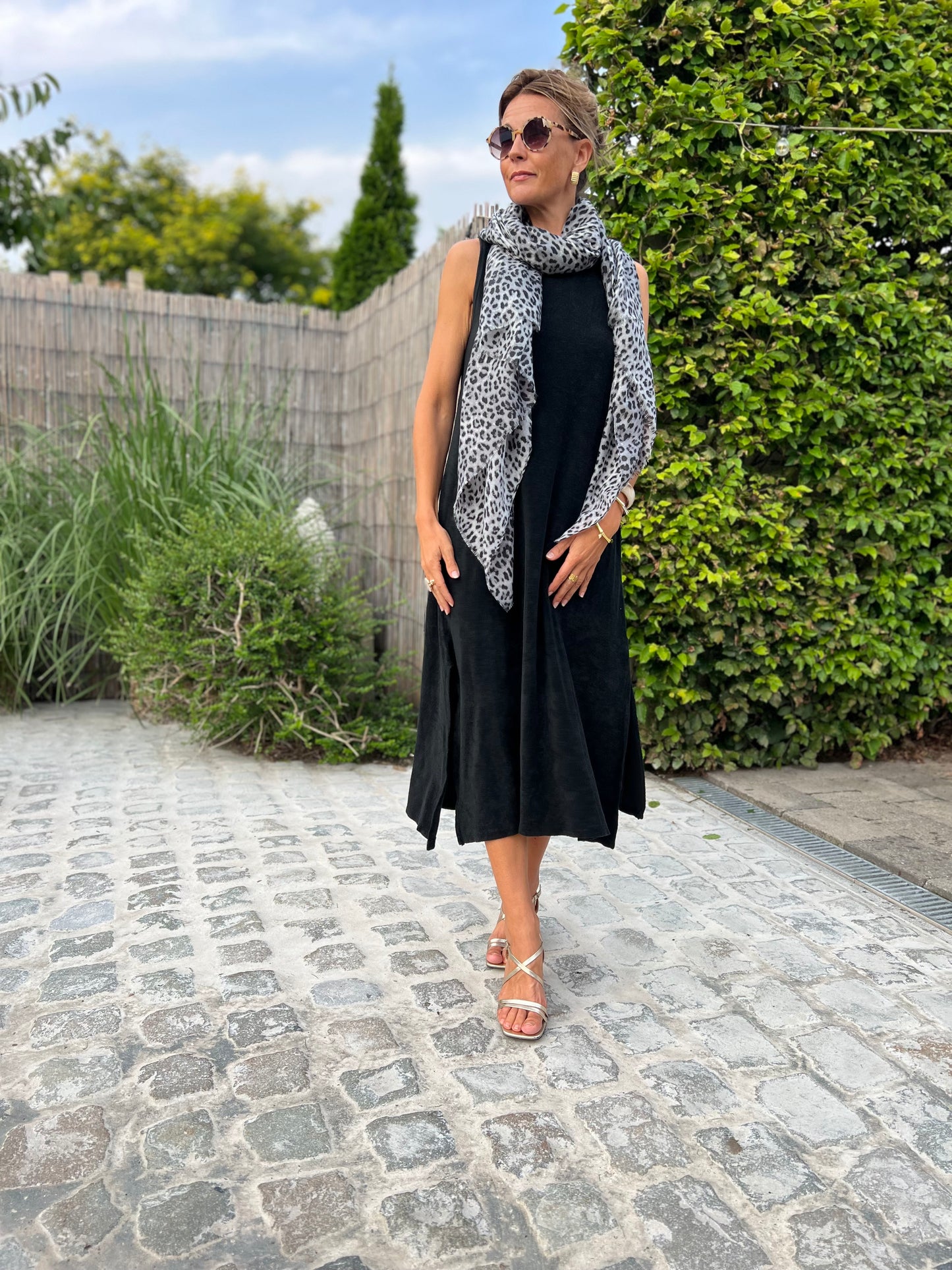 SPONGE DRESS BLACK